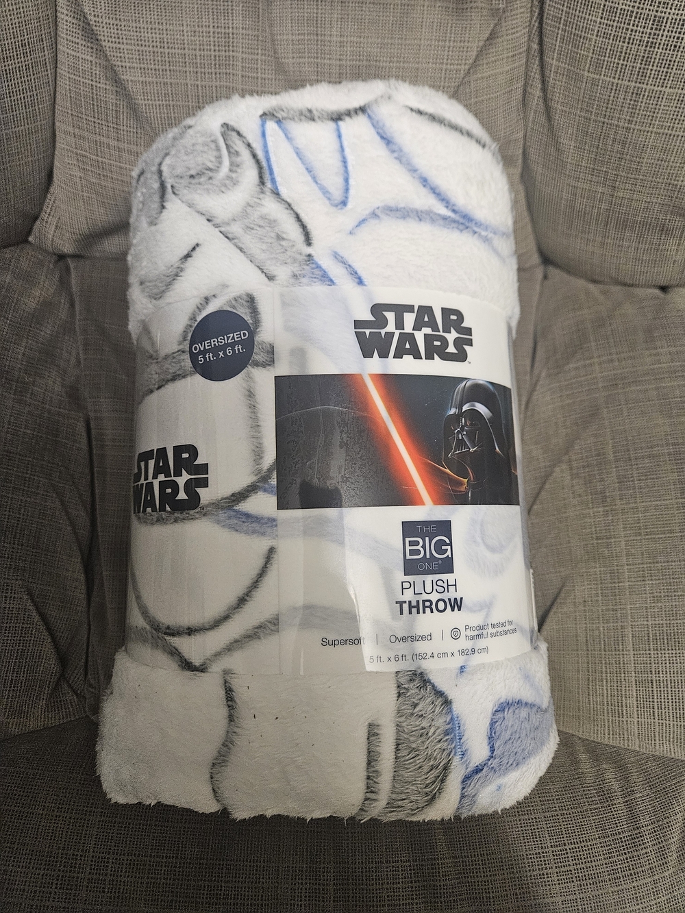 The Big One Star Wars Stormtroopers Plush Throw - White, Blue & Gray